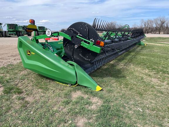 2021 John Deere HD40F Header Combine