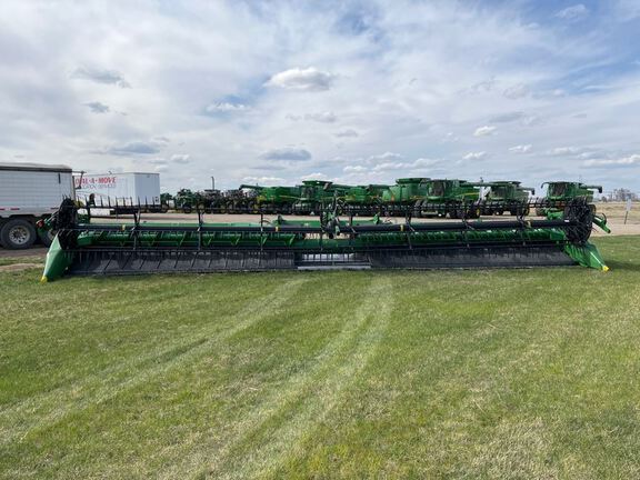 2021 John Deere HD40F Header Combine