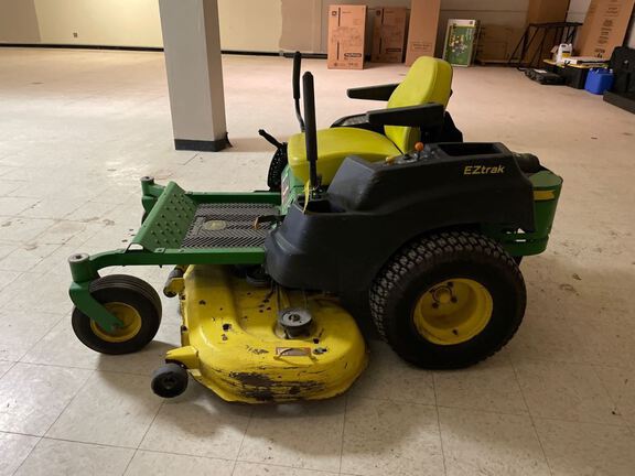 2013 John Deere Z445 Mower/Zero Turn