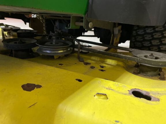 2013 John Deere Z445 Mower/Zero Turn