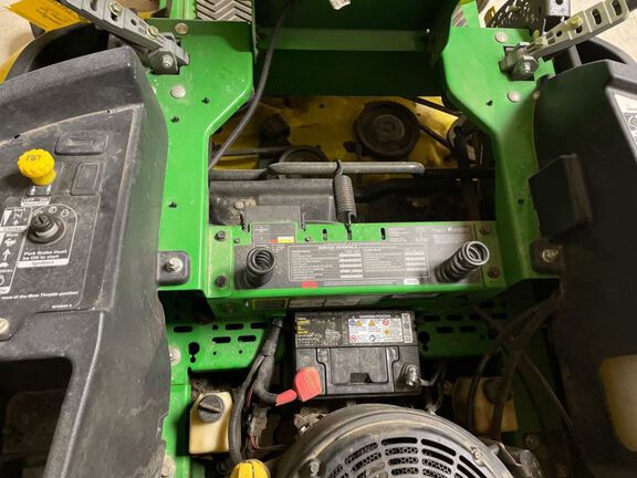 2013 John Deere Z445 Mower/Zero Turn