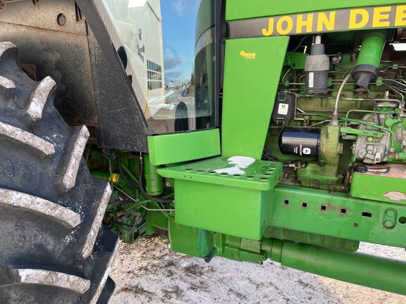 1990 John Deere 4755 Tractor