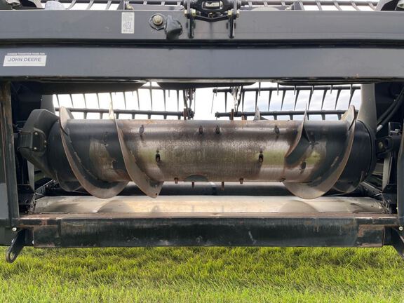 2013 MacDon FD75-D Header Combine