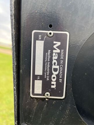 2013 MacDon FD75-D Header Combine