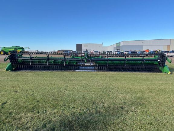 2025 John Deere HDF40 Header Combine