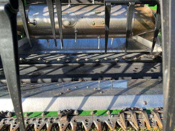 2025 John Deere HDF40 Header Combine