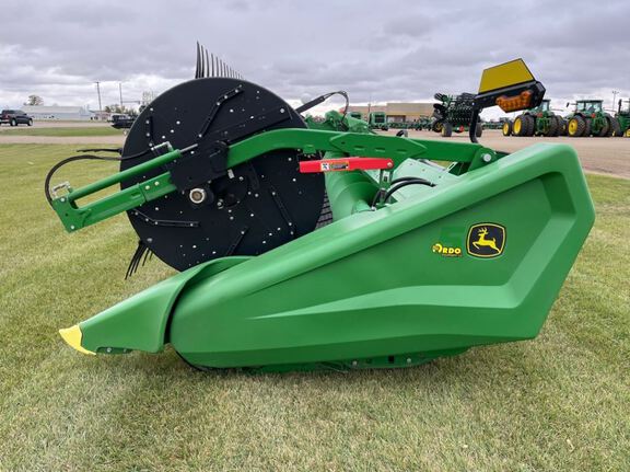 2025 John Deere HDF40 Header Combine