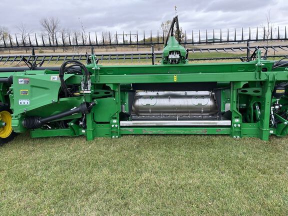 2025 John Deere HDF40 Header Combine