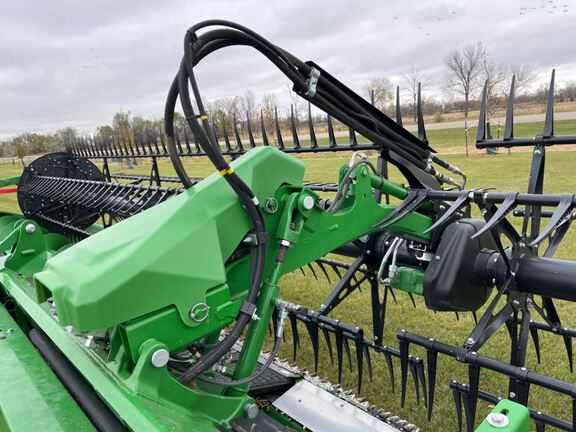 2025 John Deere HDF40 Header Combine