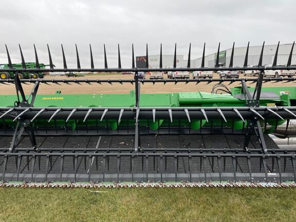 2025 John Deere HDF40 Header Combine