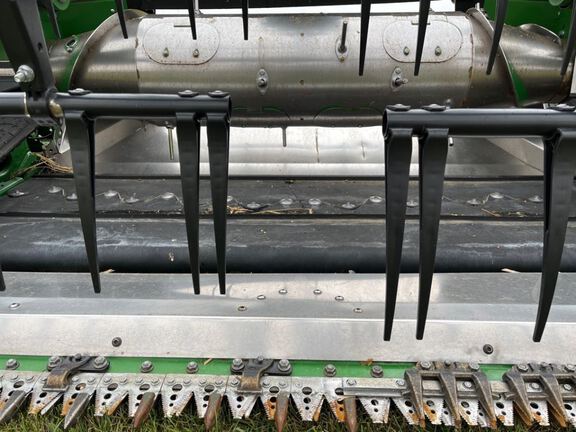 2025 John Deere HDF40 Header Combine