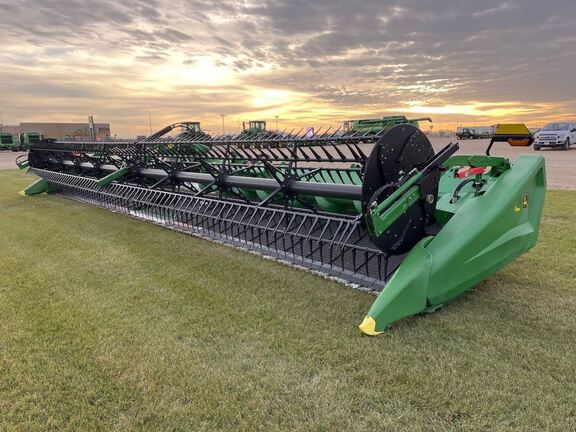 2025 John Deere HDF40 Header Combine