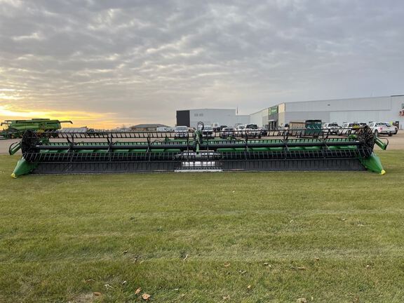 2025 John Deere HDF40 Header Combine