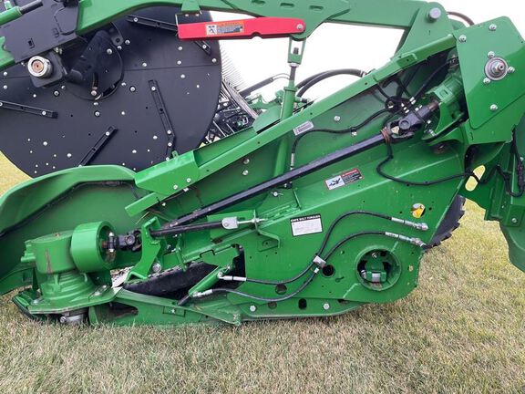 2025 John Deere HDF40 Header Combine