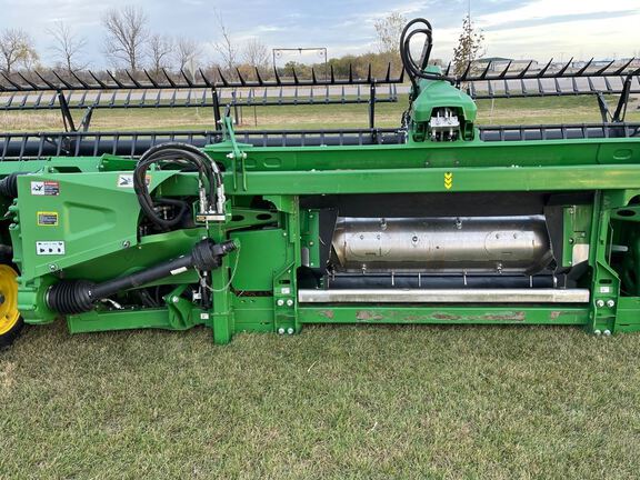 2025 John Deere HDF40 Header Combine