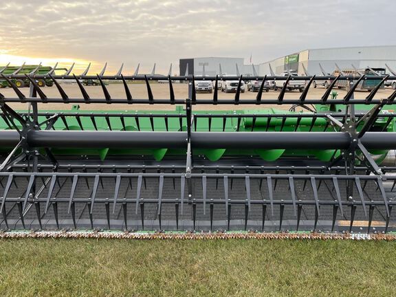 2025 John Deere HDF40 Header Combine