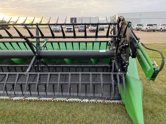 2025 John Deere HDF40 Header Combine