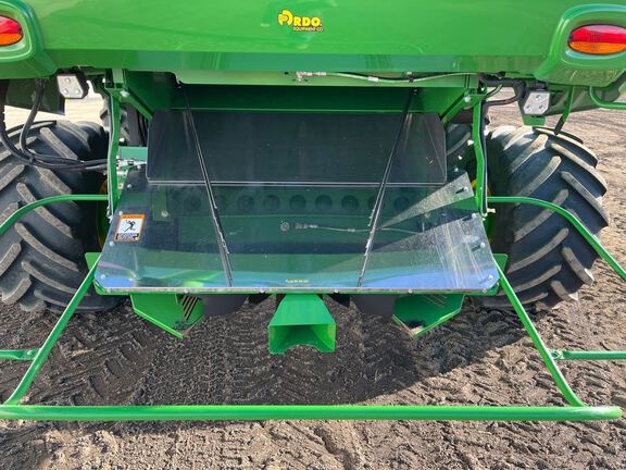2023 John Deere S780 Combine