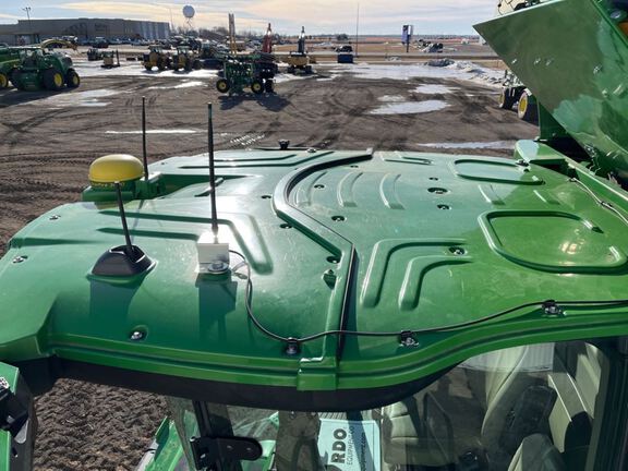 2023 John Deere S780 Combine