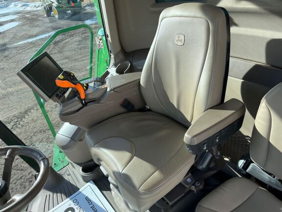 2023 John Deere S780 Combine