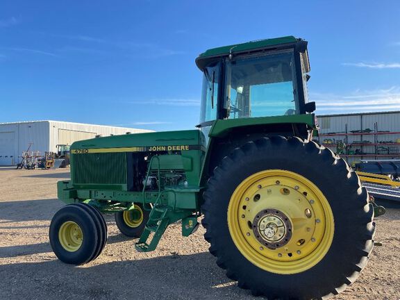 1993 John Deere 4760 Tractor