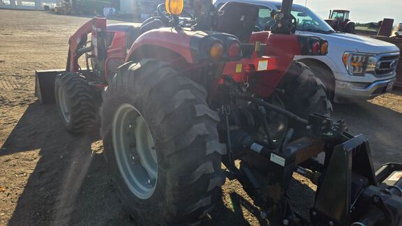2011 McCormick X10.40H Tractor Compact