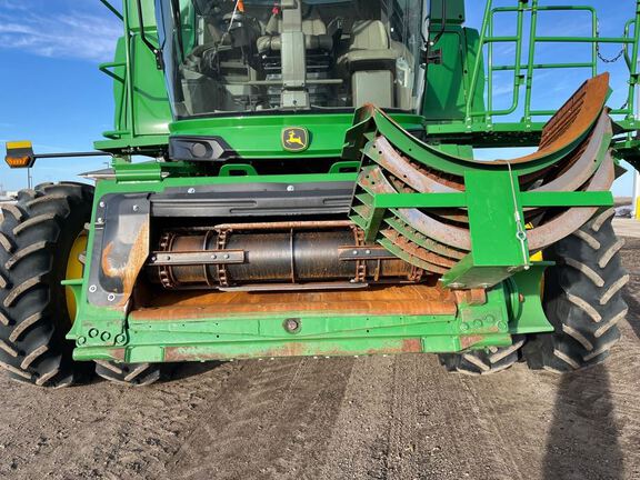 2025 John Deere S7 700 Combine