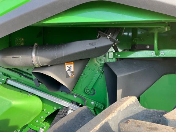 2025 John Deere S7 700 Combine