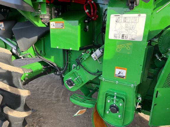 2025 John Deere S7 700 Combine