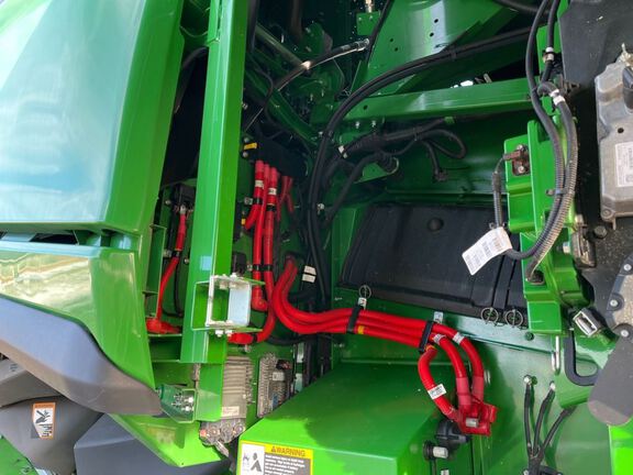 2025 John Deere S7 700 Combine