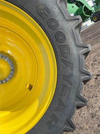 2025 John Deere S7 700 Combine