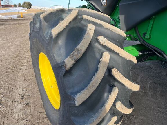 2025 John Deere S7 700 Combine