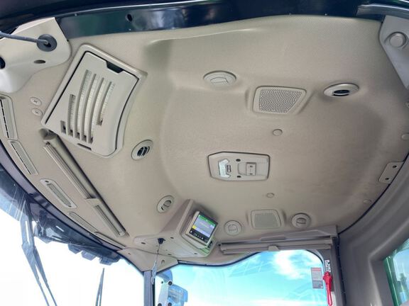 2025 John Deere S7 700 Combine