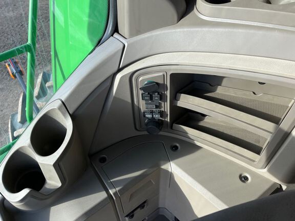 2025 John Deere S7 700 Combine