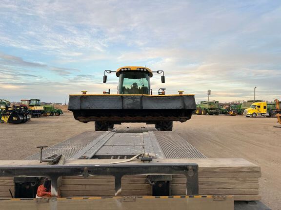 2016 New Holland SR220 Windrower