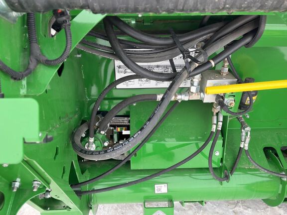 2025 John Deere HDF40 Header Combine