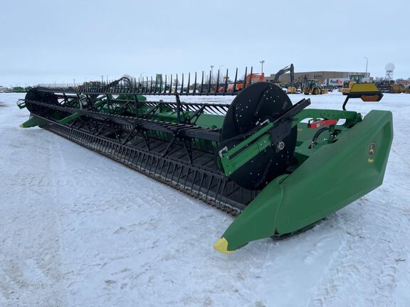 2025 John Deere HDF40 Header Combine