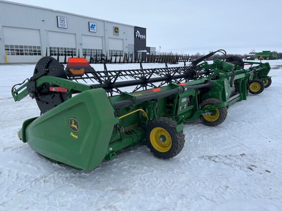 2025 John Deere HDF40 Header Combine