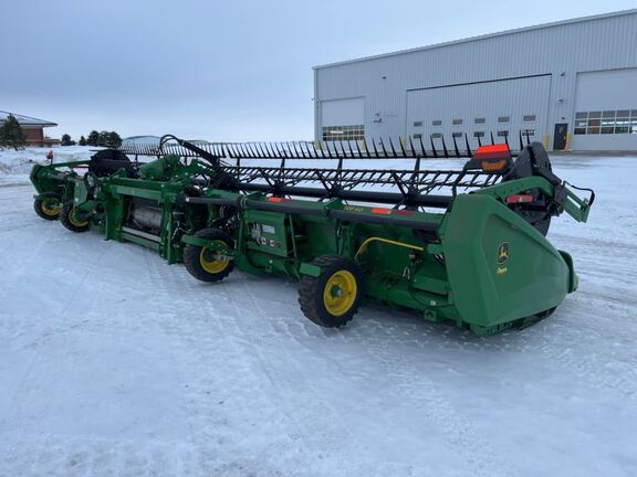 2025 John Deere HDF40 Header Combine