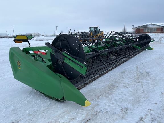 2025 John Deere HDF40 Header Combine