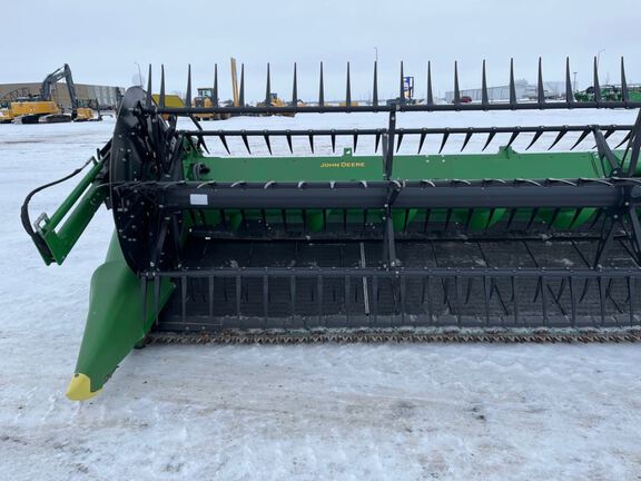 2025 John Deere HDF40 Header Combine