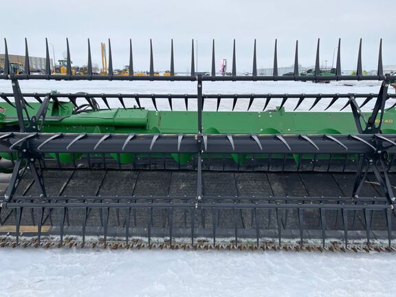 2025 John Deere HDF40 Header Combine