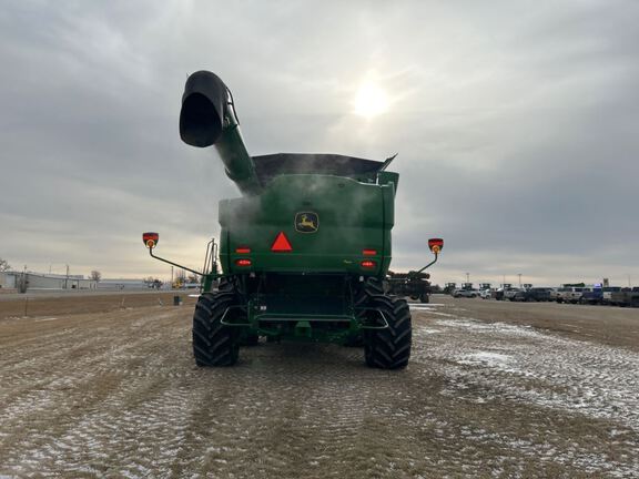 2024 John Deere S770 Combine