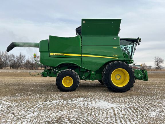 2024 John Deere S770 Combine