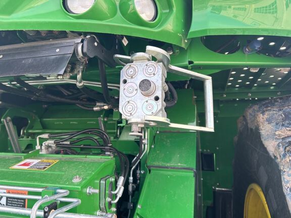 2023 John Deere 9500 Forage Harvester