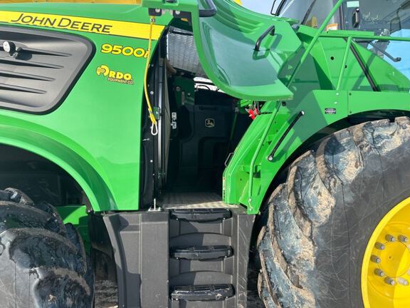 2023 John Deere 9500 Forage Harvester