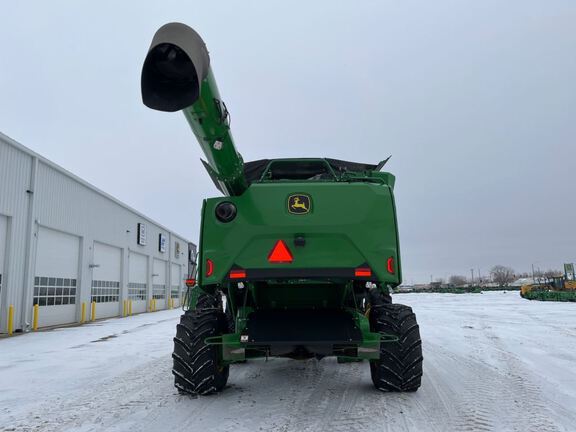 2025 John Deere S7 700 Combine