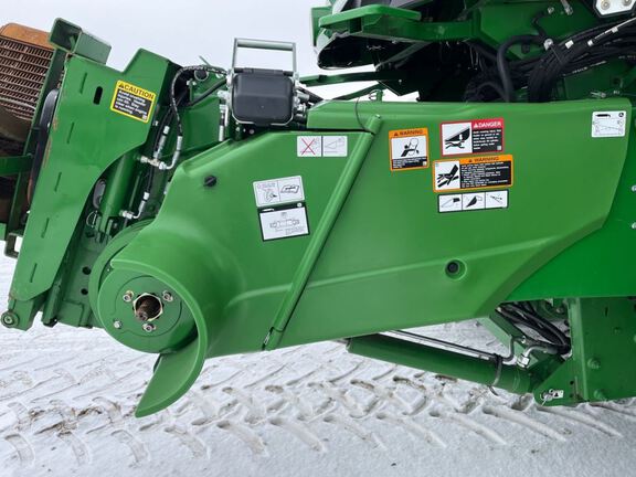 2025 John Deere S7 700 Combine