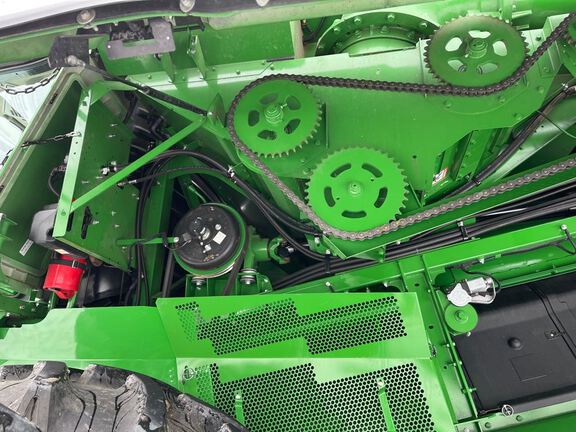 2025 John Deere S7 700 Combine