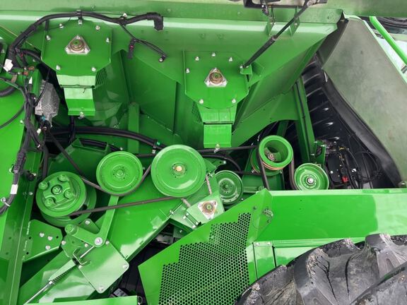 2025 John Deere S7 700 Combine